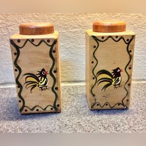 Woodpecker Woodware Rooster Salt & Pepper Shakers Japan 1950's